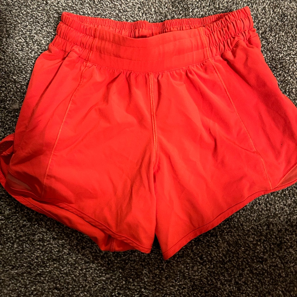 lululemon low rise shorts